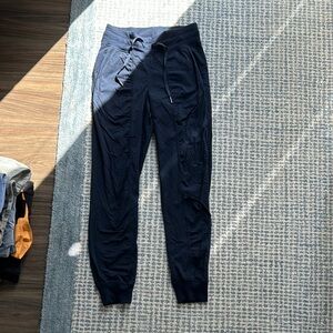 Lululemon dance jogger